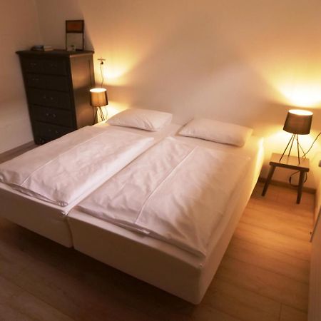 Manahlid Apartment Акурейрі Екстер'єр фото